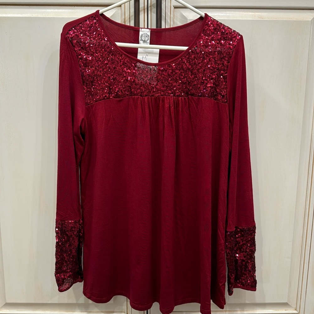 Long sleeve sequin top